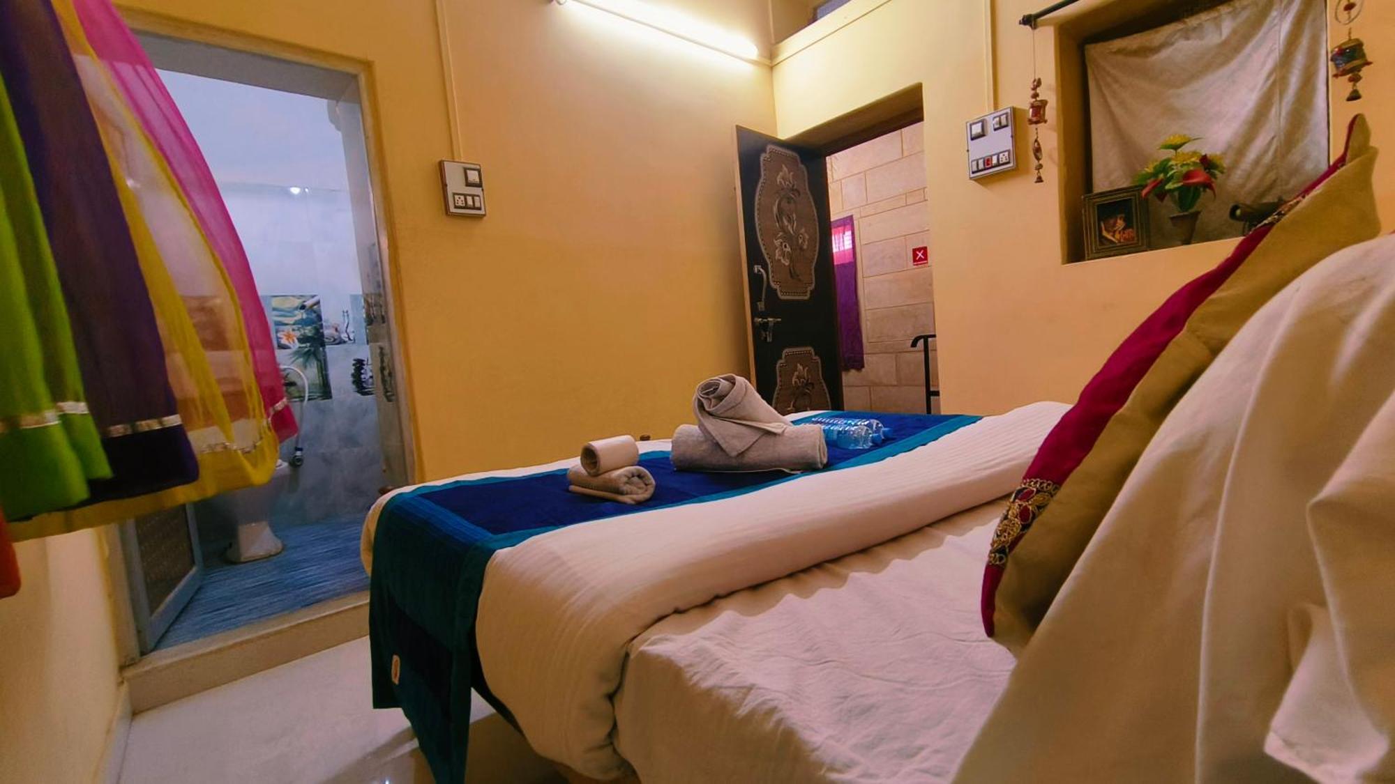 Bob Cafe & Guest House Jaisalmer Exterior foto